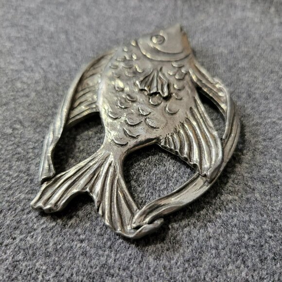 Vintage Silver Fish Large 2.25 Charm Ornament Pendant 1990 Seagull Pewter Canada - Picture 7 of 10
